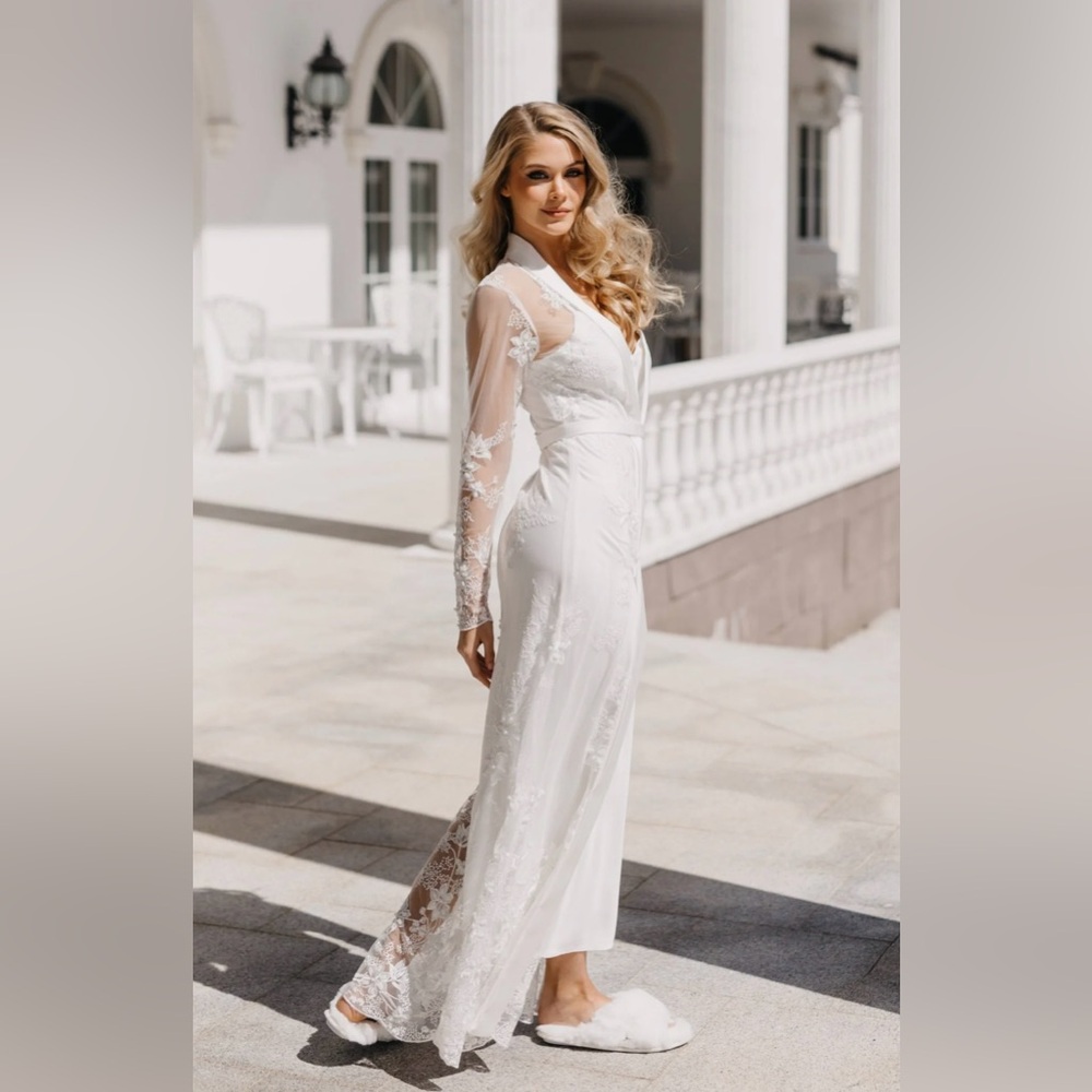 Le Rose | Monique Pearl Beaded Maxi Bridal Robe + Slip